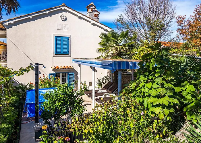 House Marija, * Pinezici (Krk)