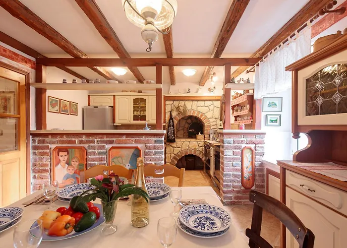 House Marija, 公寓 *